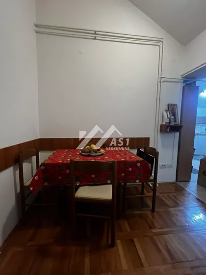 Pavla Papa | 4zida.rs