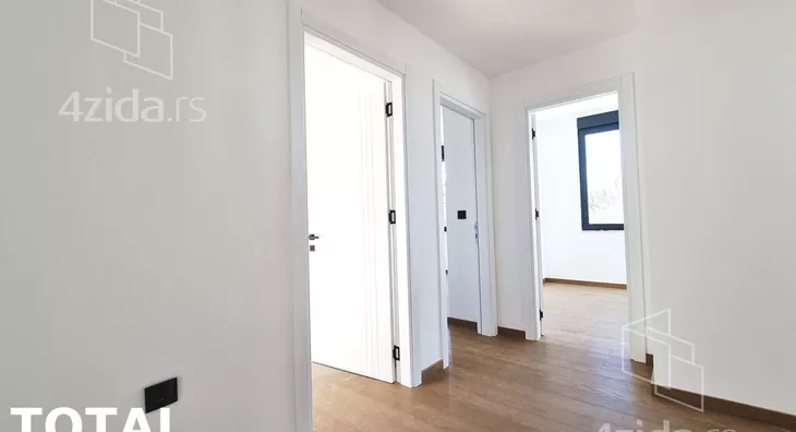 Četvoroiposoban stan | 4zida