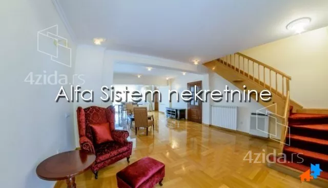 Šestosoban stan | 4zida