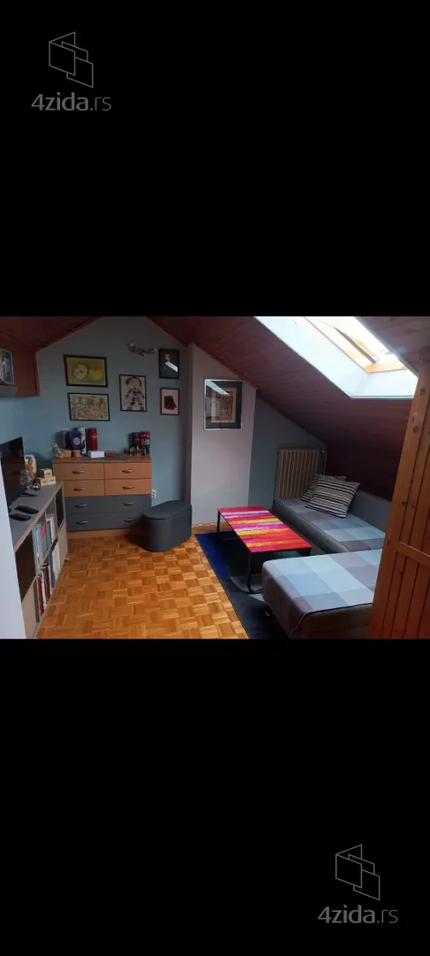 Troiposoban stan | 4zida