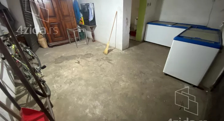 Šestosoban stan | 4zida