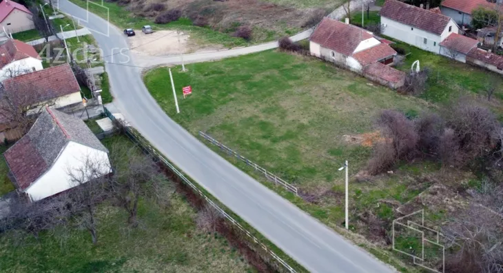 Plac | 4zida