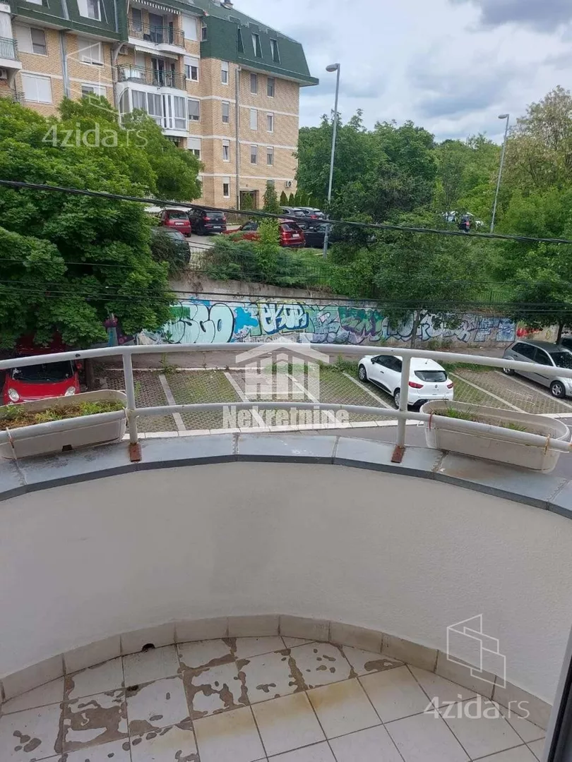 5-etažna kuća | 4zida