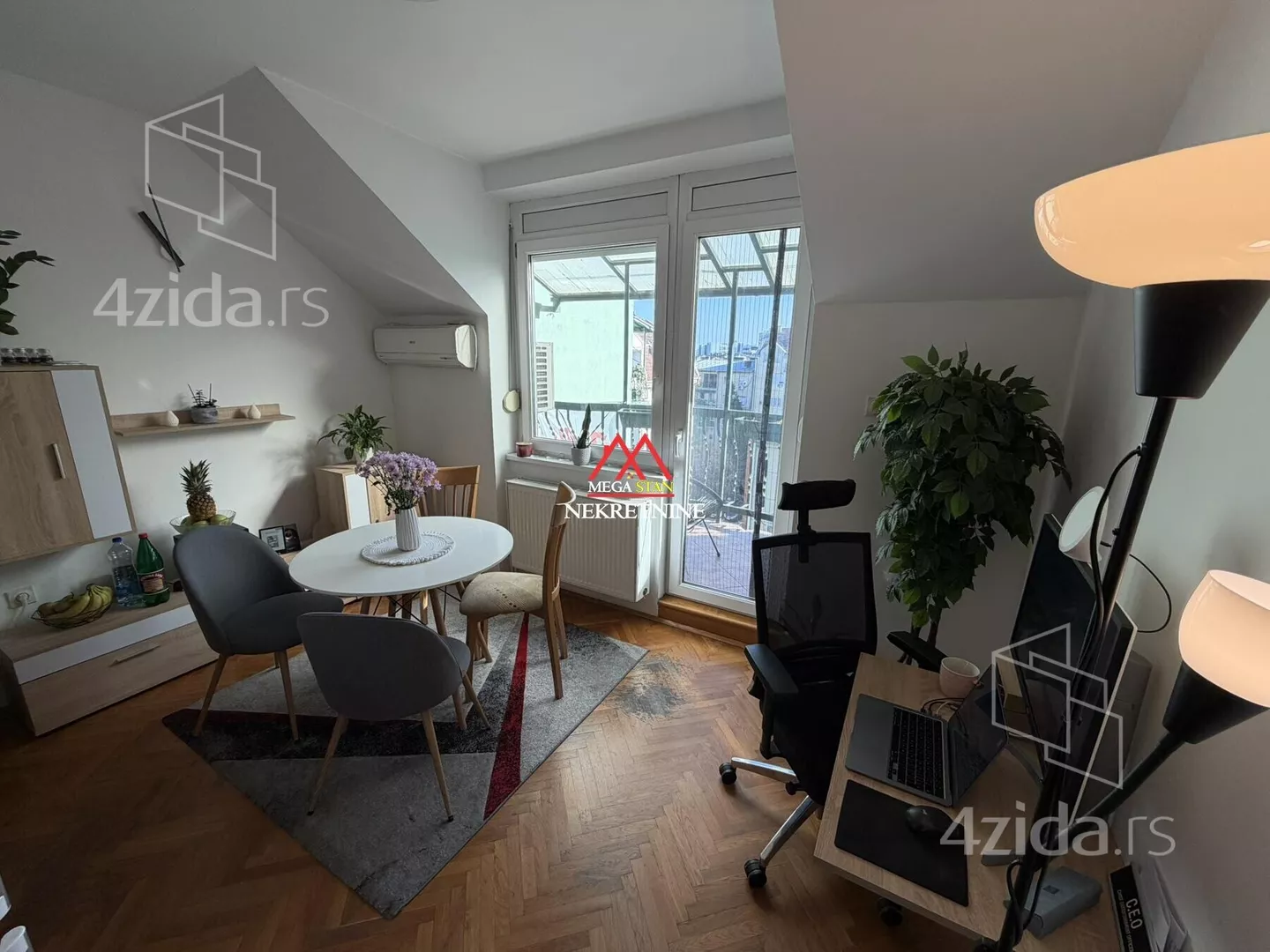 Jednoiposoban stan | 4zida