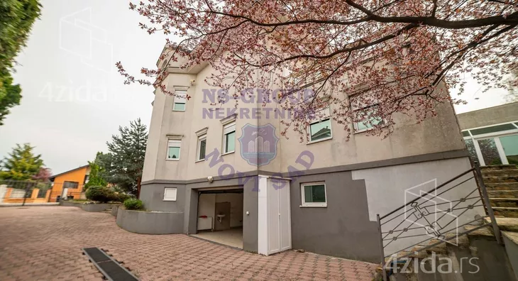 3-etažna kuća | 4zida