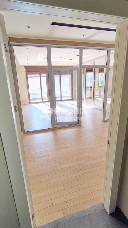 Ravanička | 4zida.rs