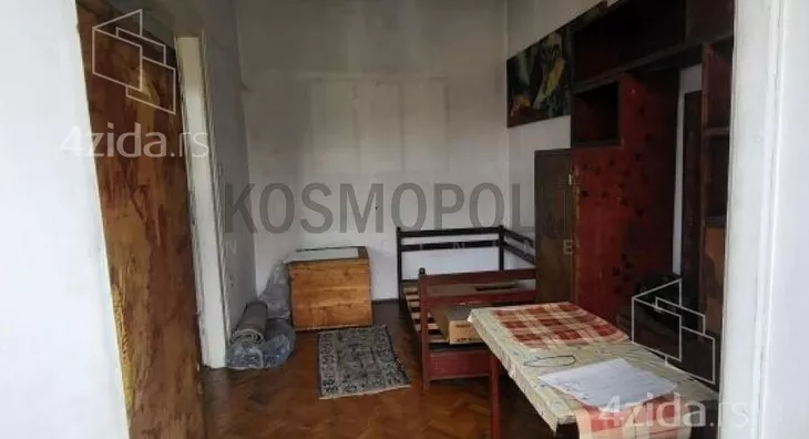 Četvoroiposoban stan | 4zida