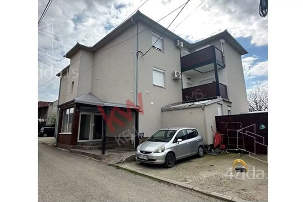 Garsonjera | 4zida