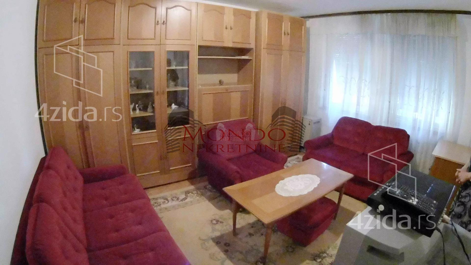 Jednoiposoban stan | 4zida