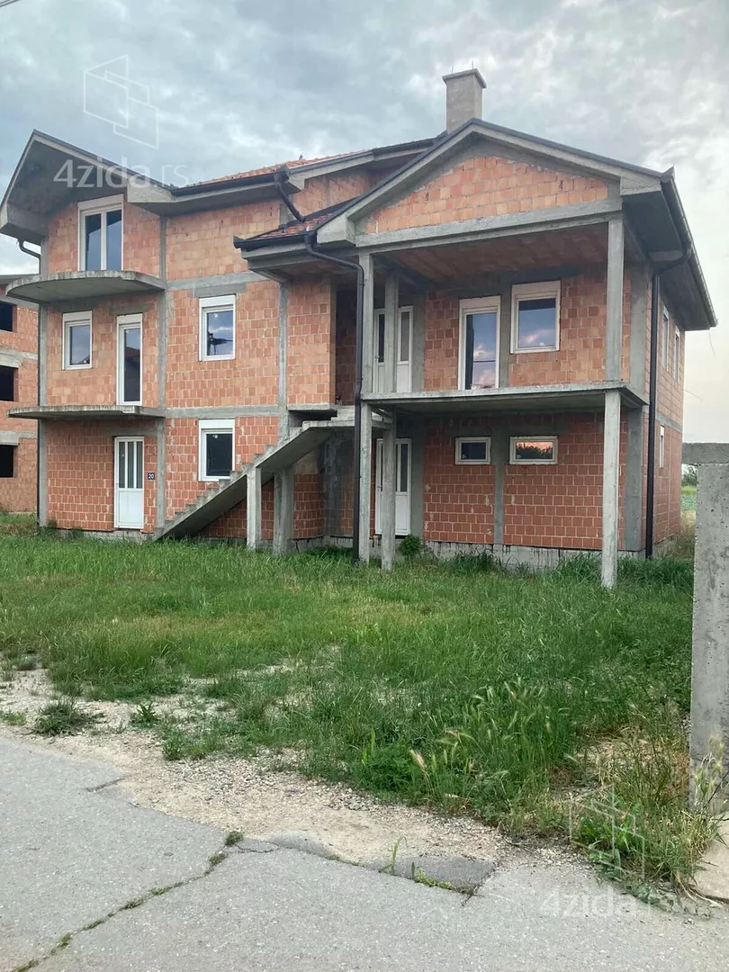 3-etažna kuća | 4zida