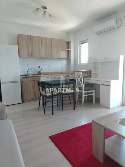Ugrinovačka | 4zida.rs
