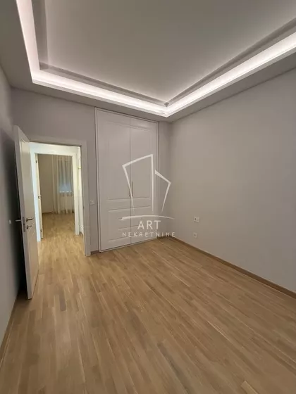 Zmaja od Noćaja | 4zida.rs