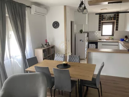Borča | 4zida.rs