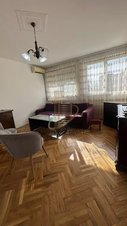 Pariske komune | 4zida.rs