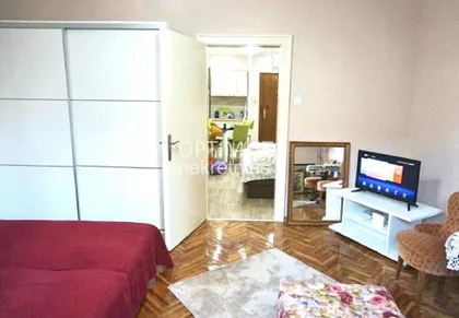 Hadži Ruvimova | 4zida.rs