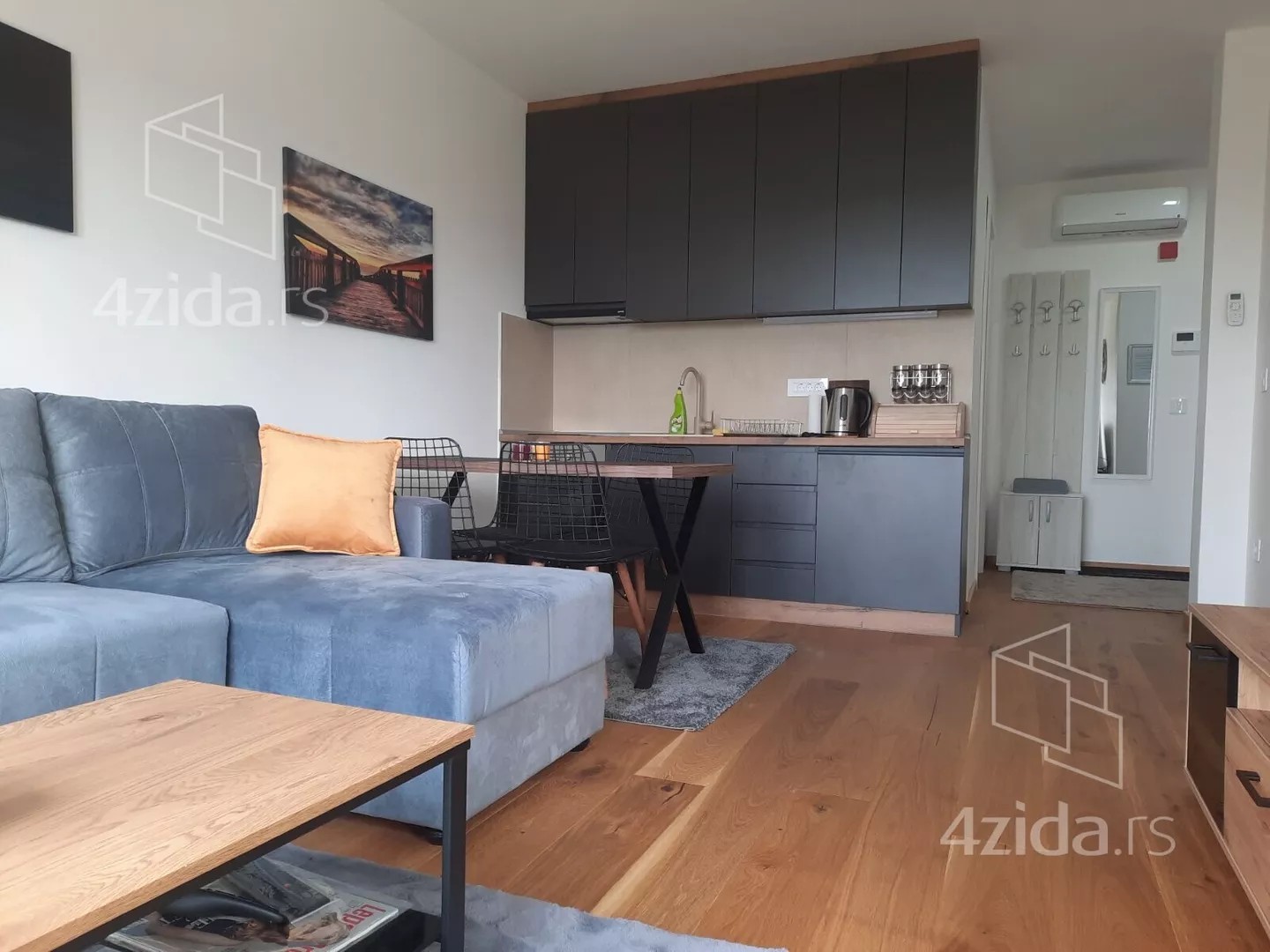 Jednoiposoban stan | 4zida