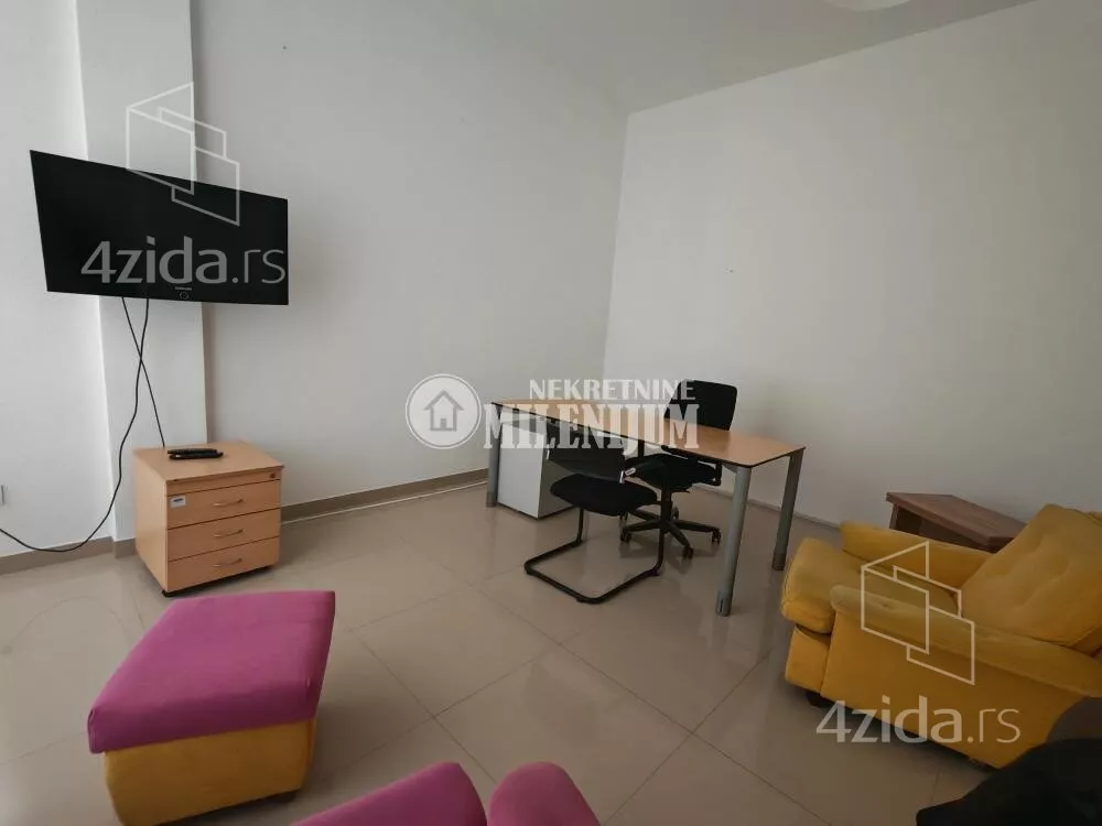 Lokal | 4zida