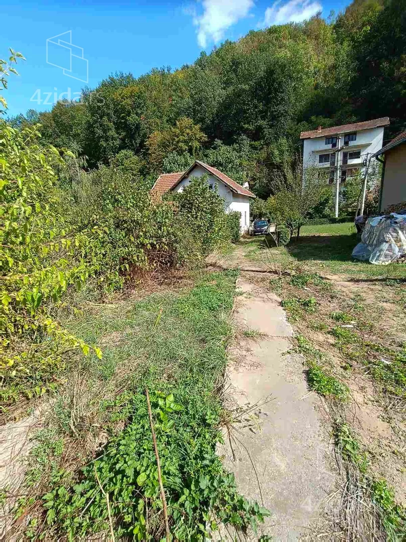 Građevinsko zemljište | 4zida