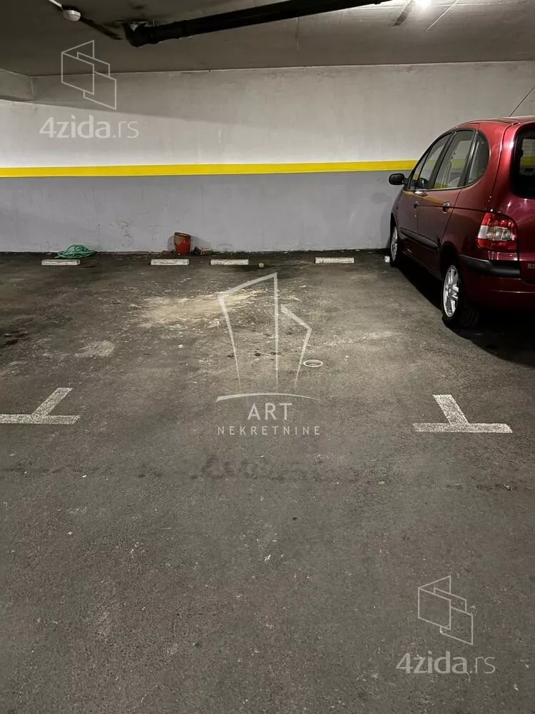 Garaža | 4zida