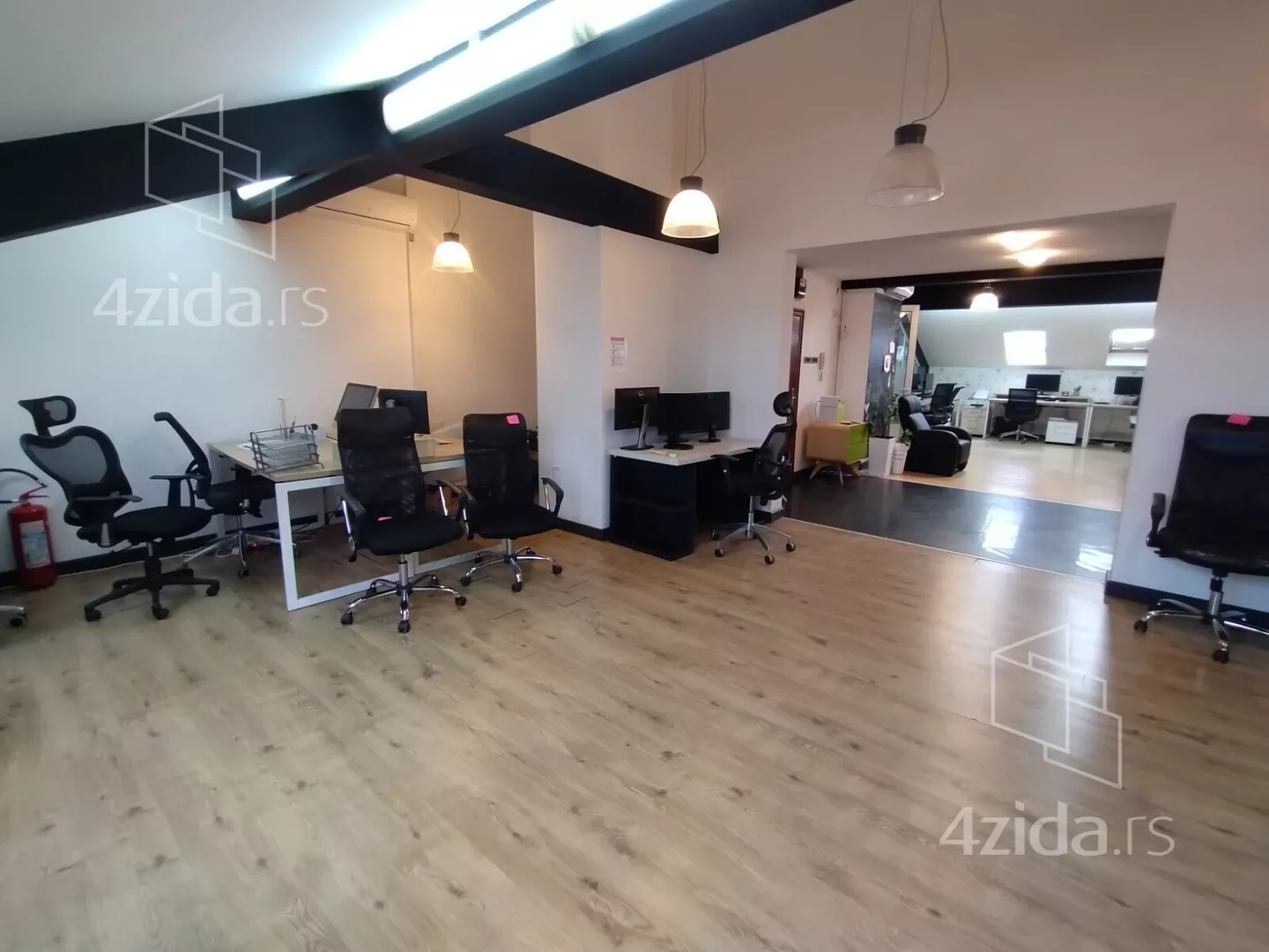 Poslovni prostor | 4zida