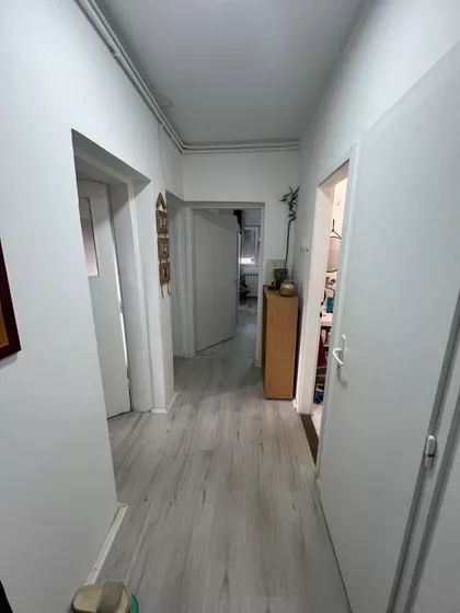 Šumadijski Trg | 4zida.rs