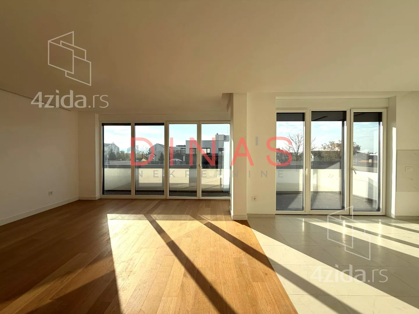 Petosoban stan | 4zida