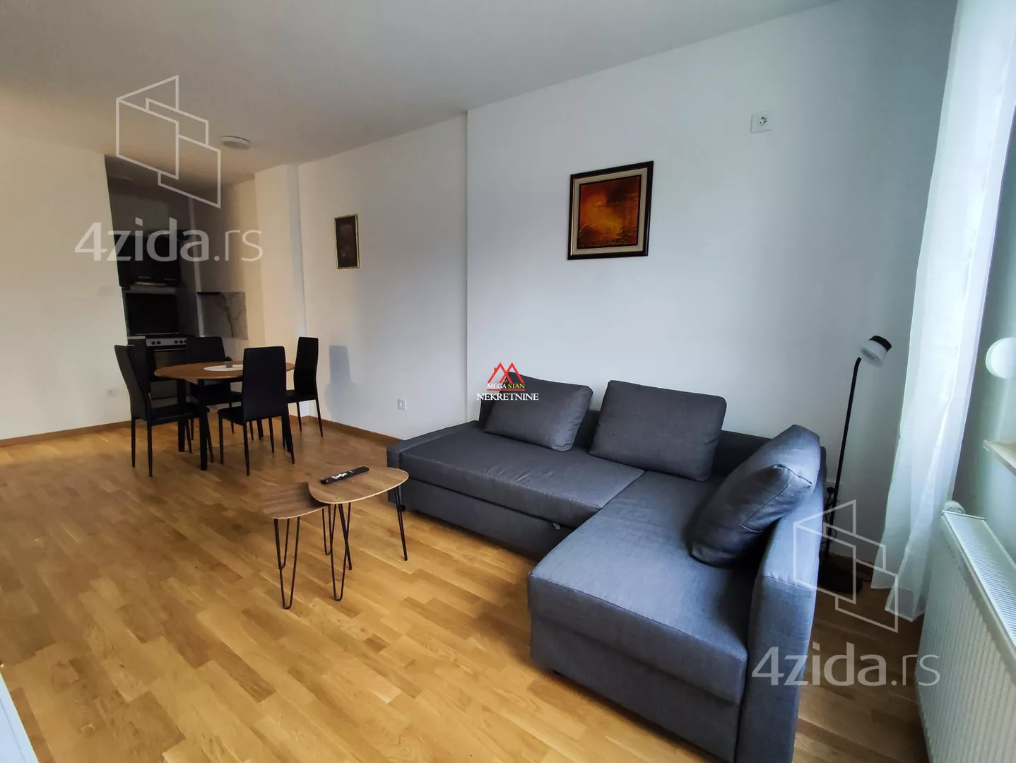 Jednoiposoban stan | 4zida