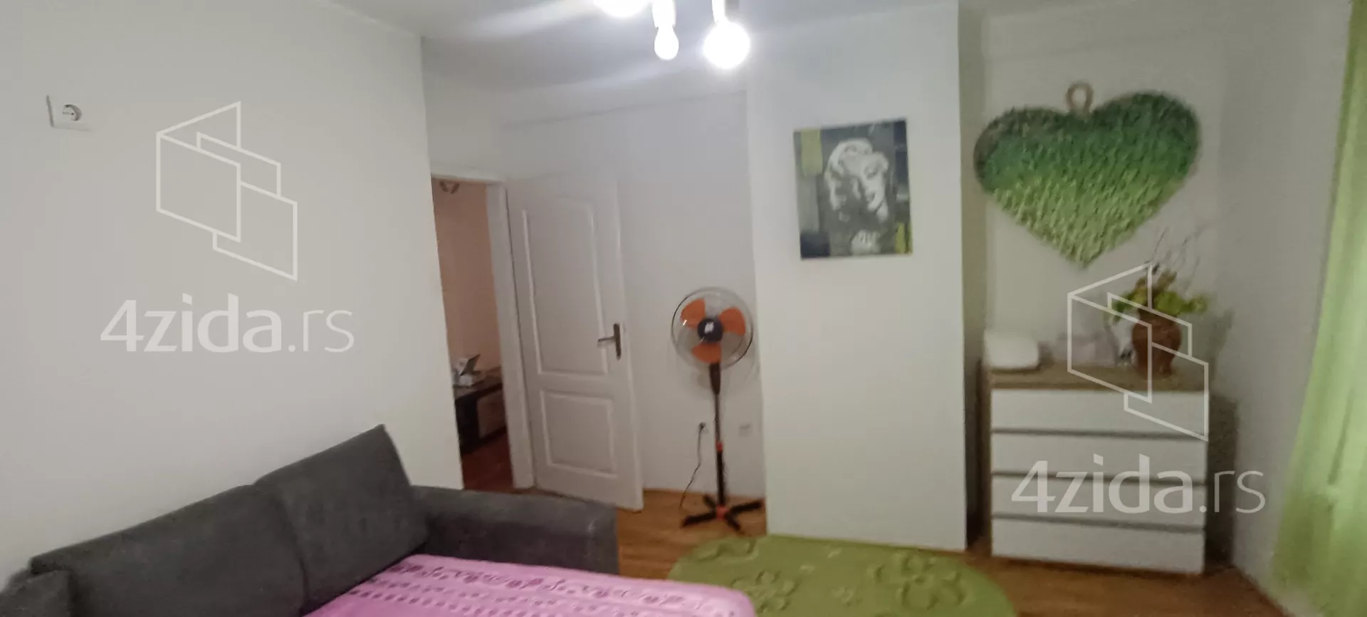 Jednoiposoban stan | 4zida