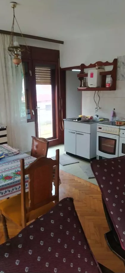 Sremčica | 4zida.rs