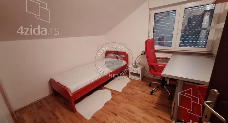 Petosoban stan | 4zida