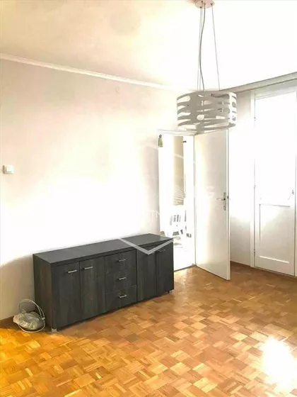 Prvomajska | 4zida.rs