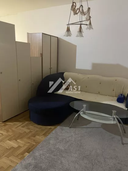 Jelene Lozanić | 4zida.rs