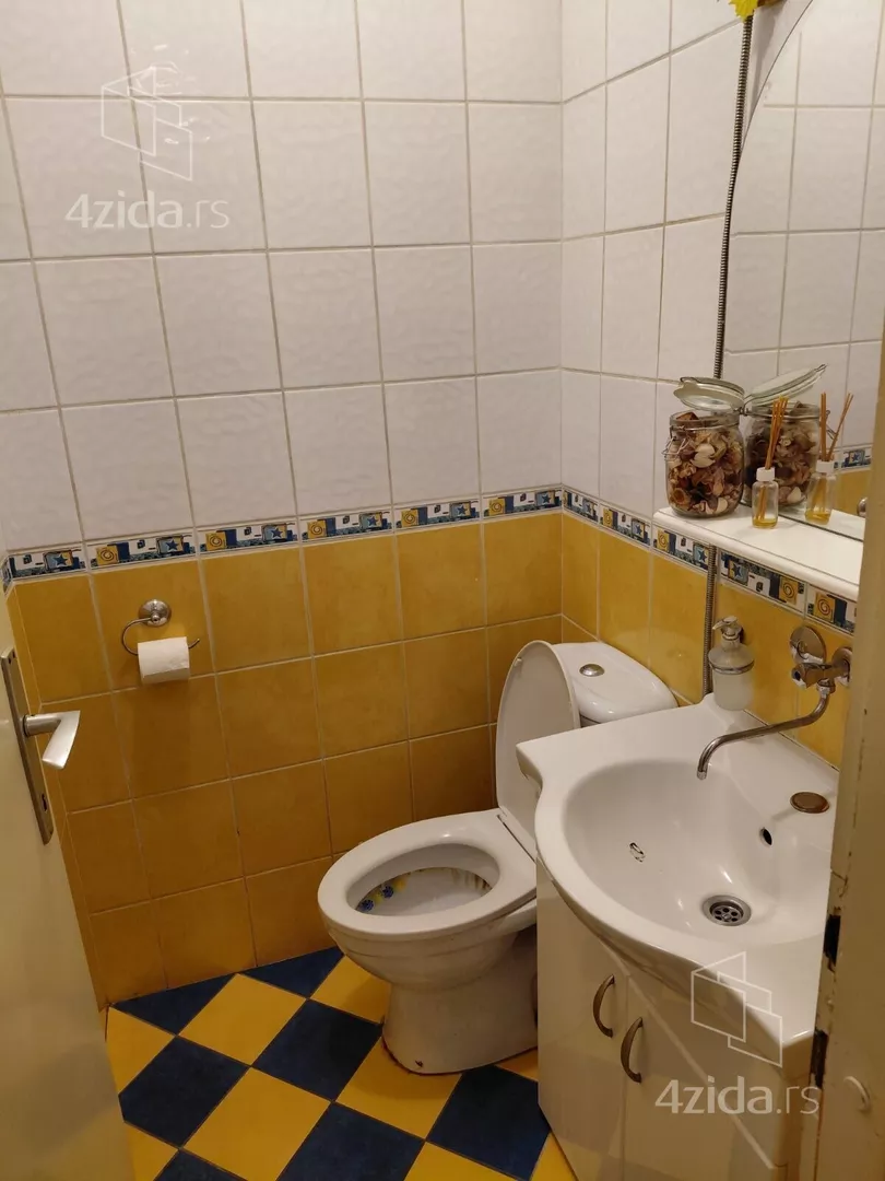 Troiposoban stan | 4zida