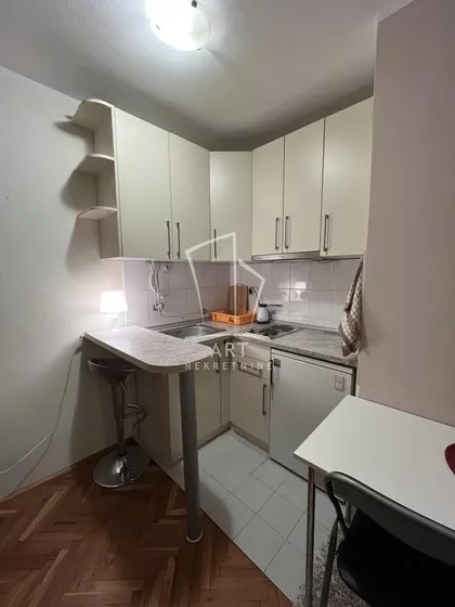 Dr Dragoslava Popovića | 4zida.rs