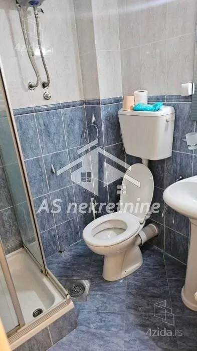 Četvoroiposoban stan | 4zida