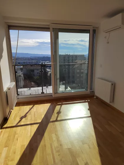 Janka Katića | 4zida.rs