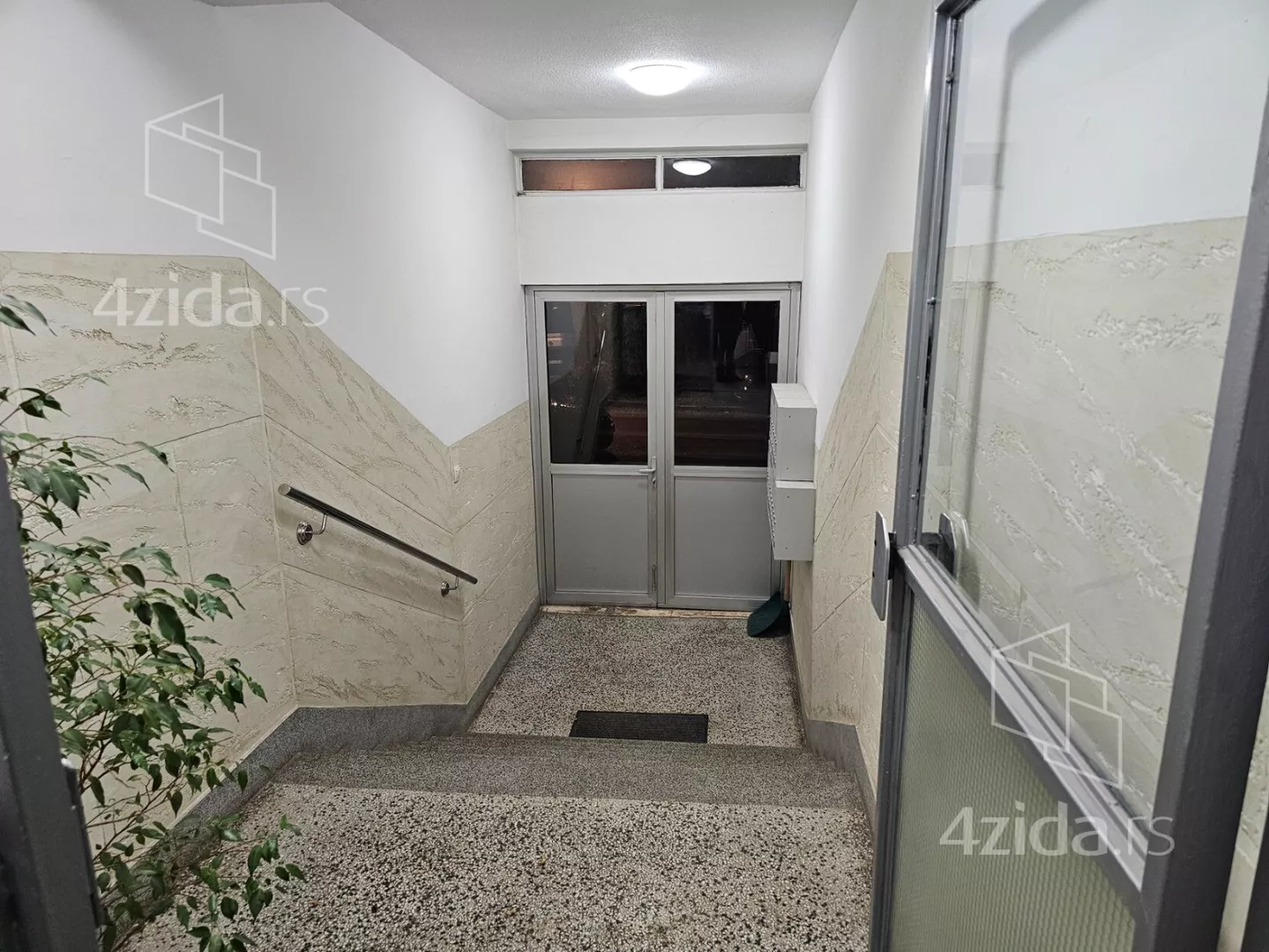 Garsonjera | 4zida