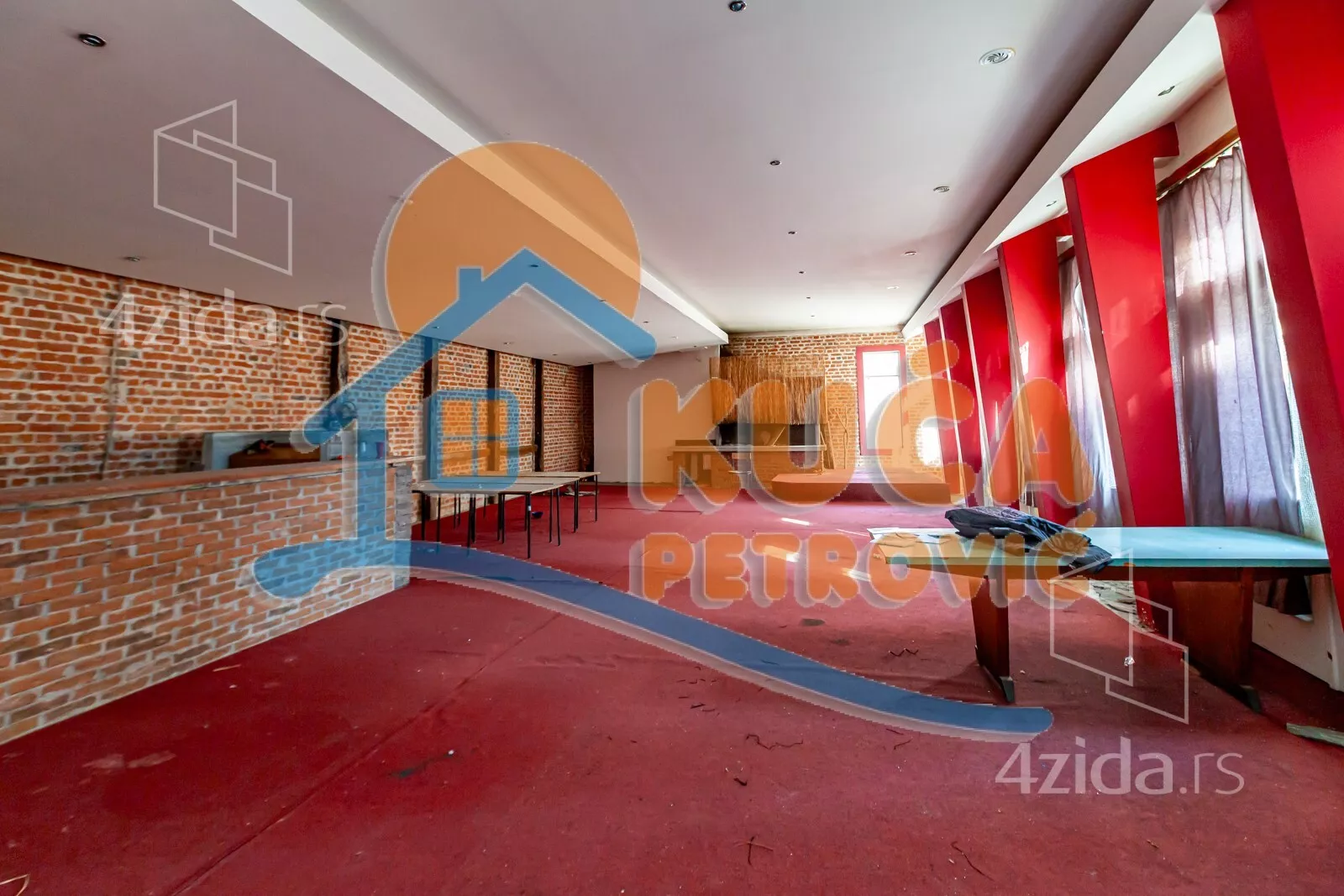 Lokal | 4zida