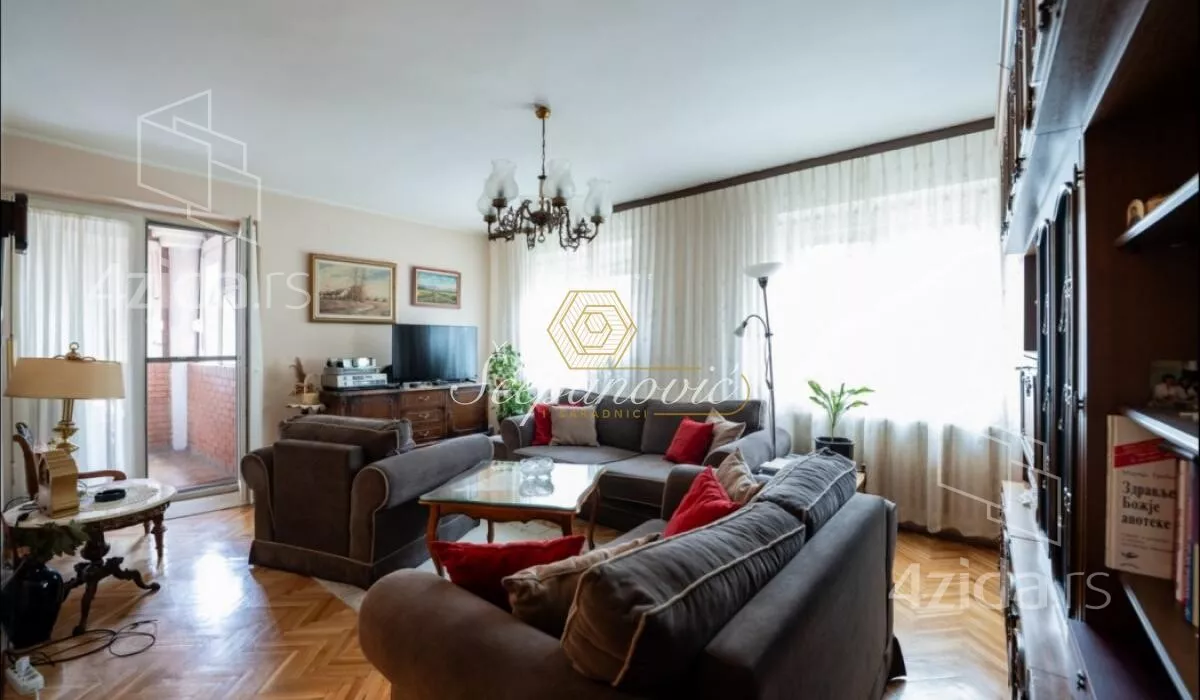 Četvorosoban stan | 4zida