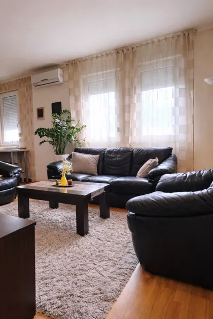 Konjarnik | 4zida.rs