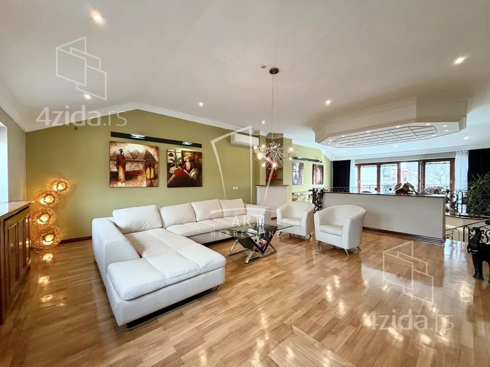 Petosoban stan | 4zida