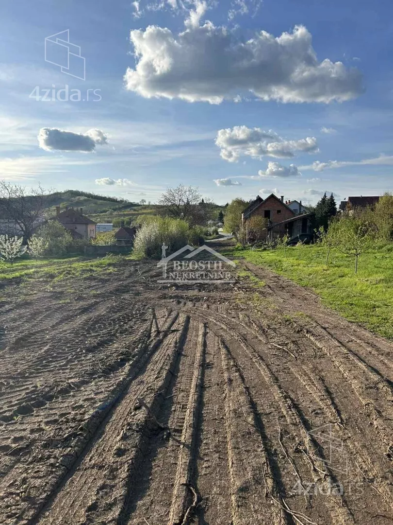 Građevinsko zemljište | 4zida