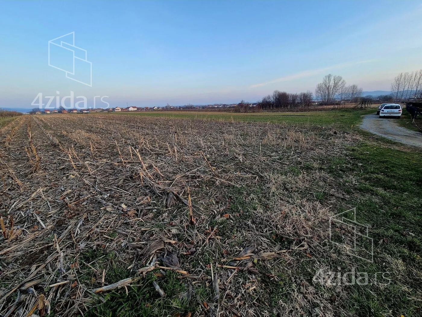 Građevinsko zemljište | 4zida