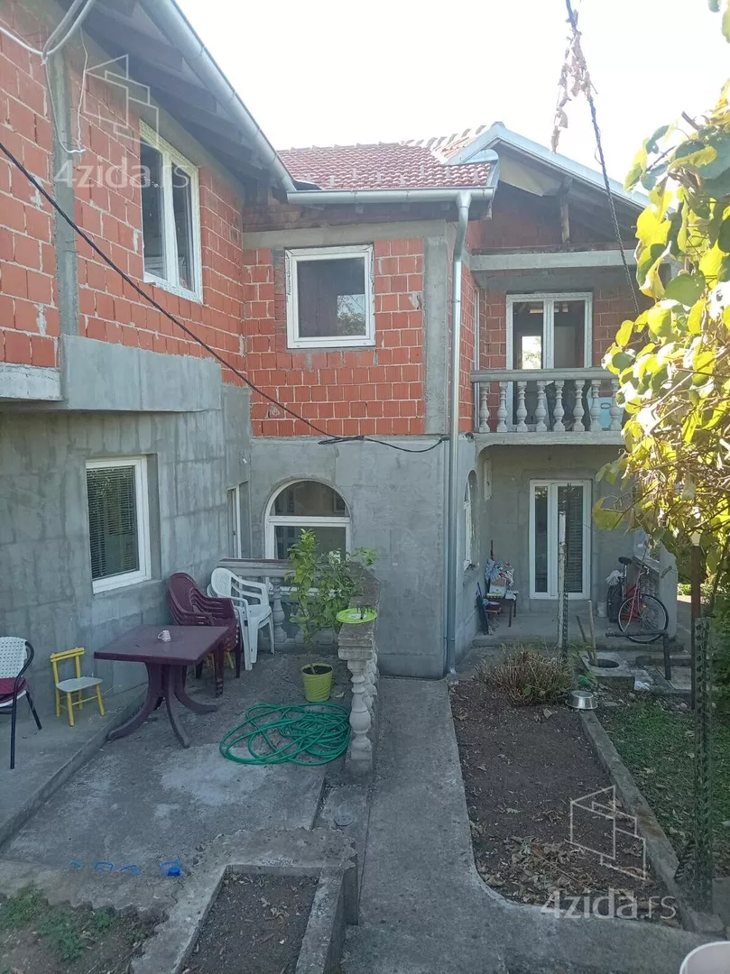 2-etažna kuća | 4zida