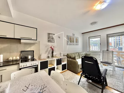 Miladina Pećinara | 4zida.rs