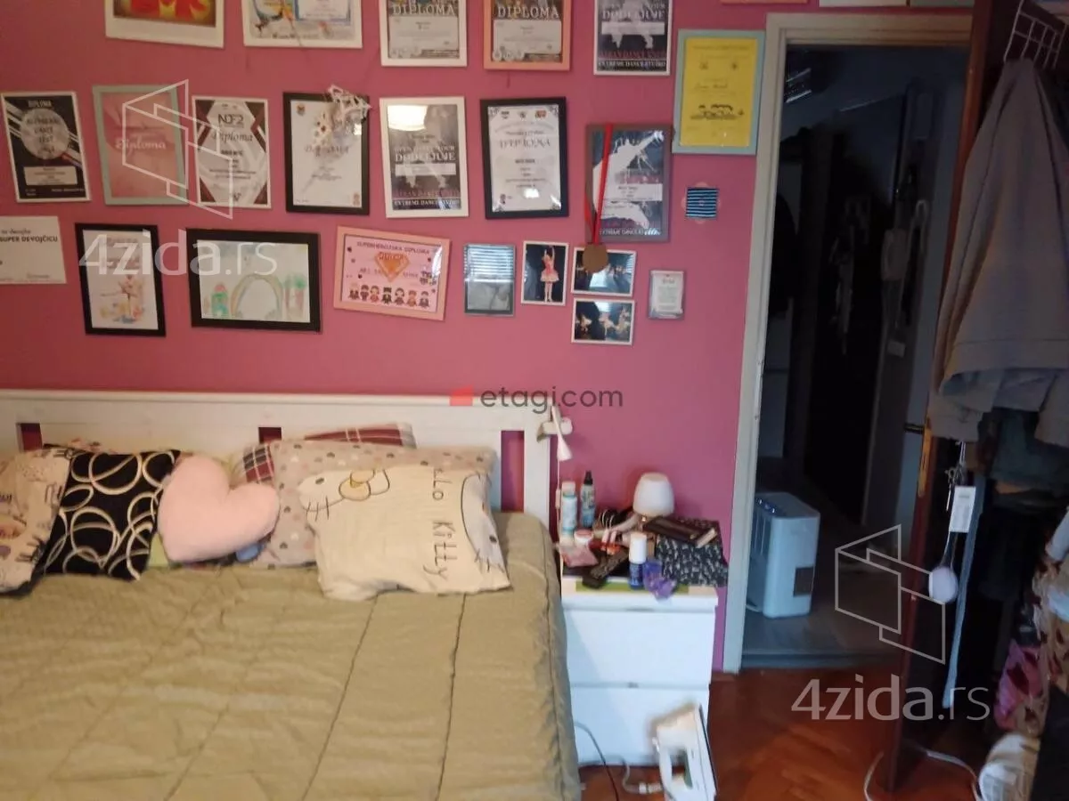 Troiposoban stan | 4zida