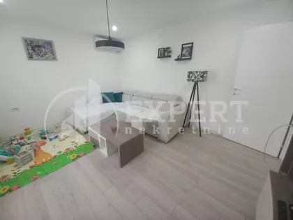 Zlatarska | 4zida.rs