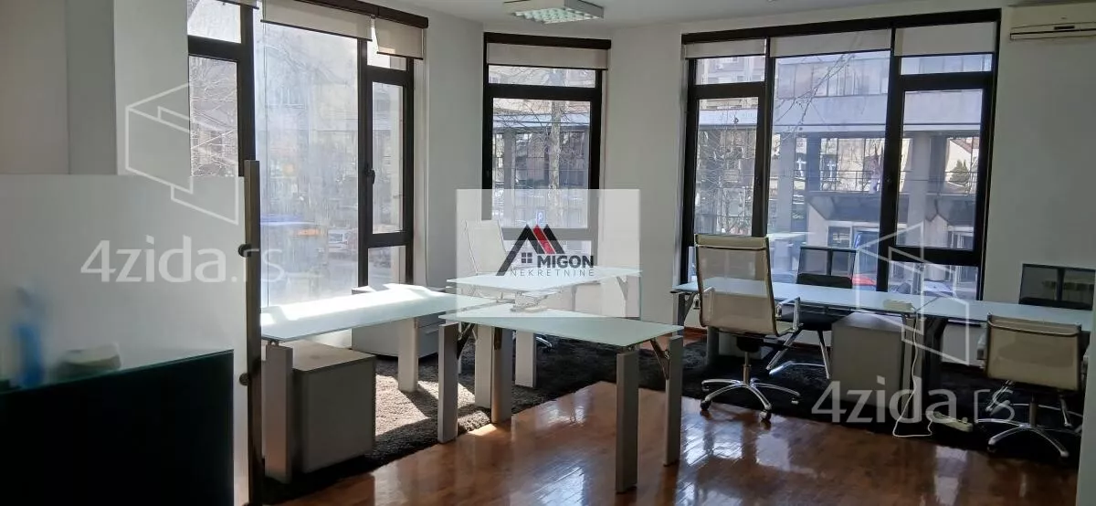 Poslovni prostor | 4zida