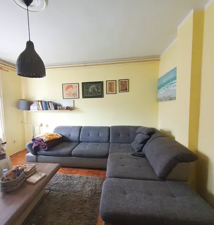 Cara Dušana | 4zida.rs