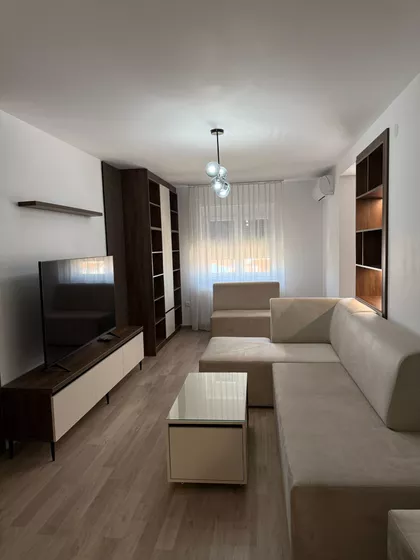 Miće Popovića 25/18 | 4zida.rs